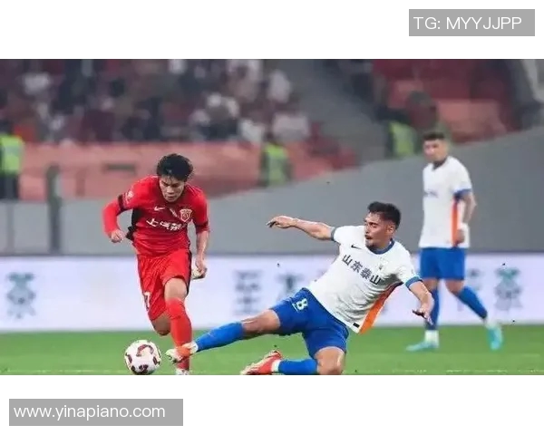 中超焦点战：上海海港对阵广州恒大的精彩回顾